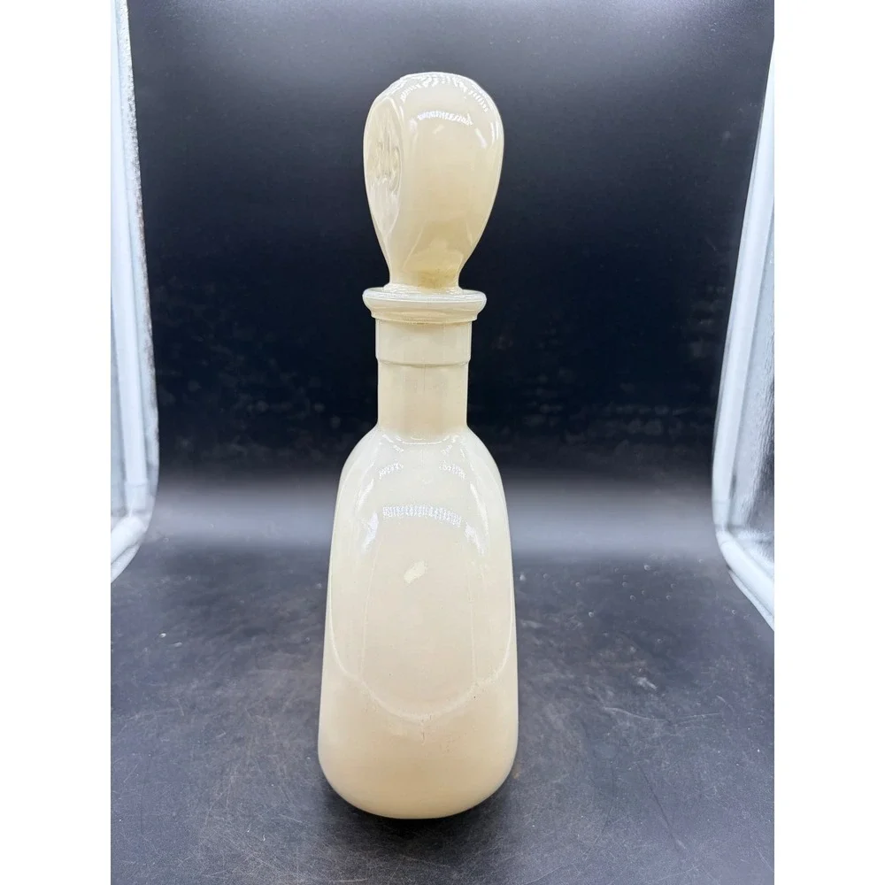 Vintage Monticello Thomas Jefferson Milk Glass Decanter 1849 Stopper Canteen